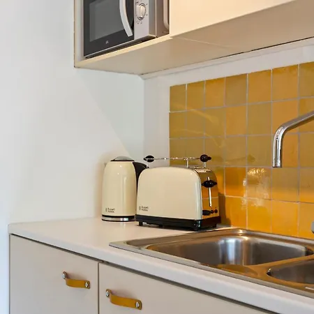 Appartement Charming Studio In Bredene-aan-zee Bredene