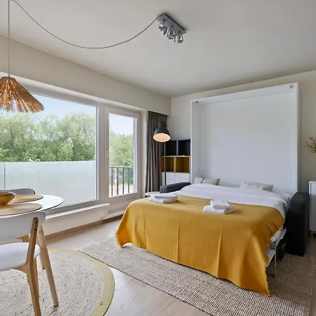 Appartement Charming Studio In Bredene-aan-zee Bredene